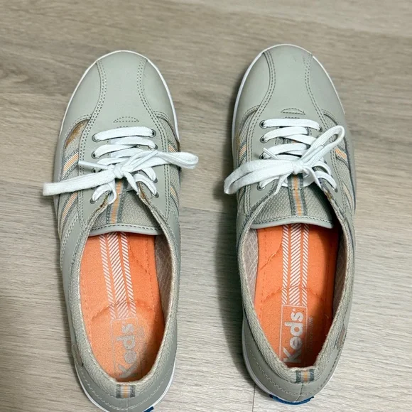 Keds Beige Low Top Sneakers Lightweight Casual Comfort Shoes - Picture 4 of 11